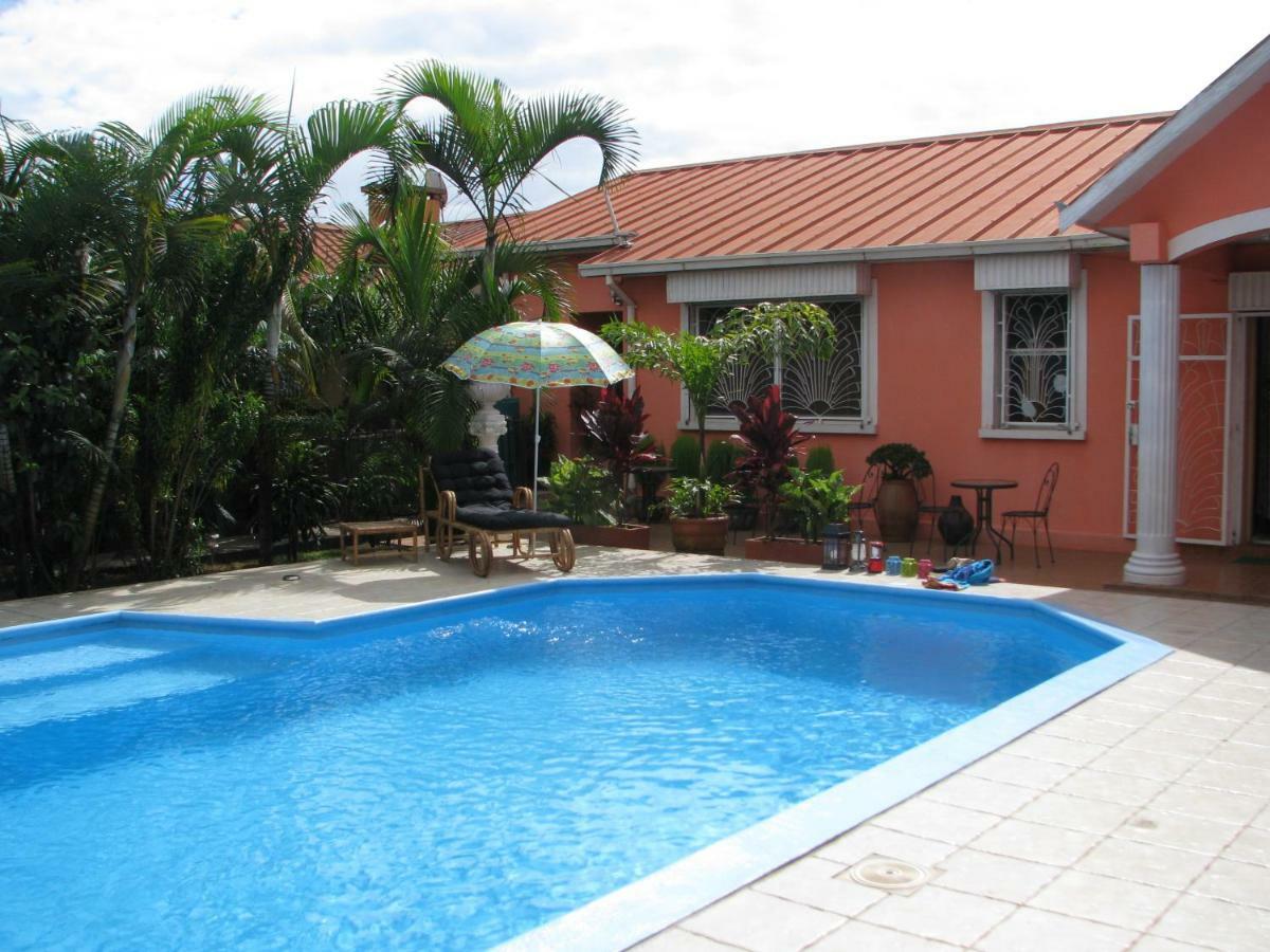 Avamada Lodge Ivato  Esterno foto